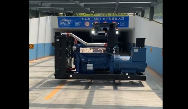 房地產(chǎn)小區(qū)備用電源300KW發(fā)電機組已到達(dá)用戶現(xiàn)場交付使用
